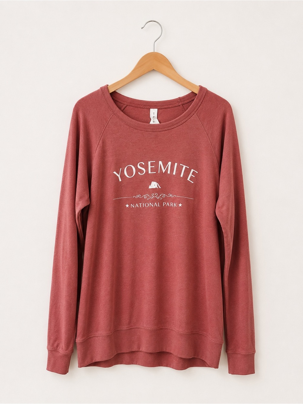 NWT New Yosemite National Park Crew Neck Sweatshirt Mauve XL